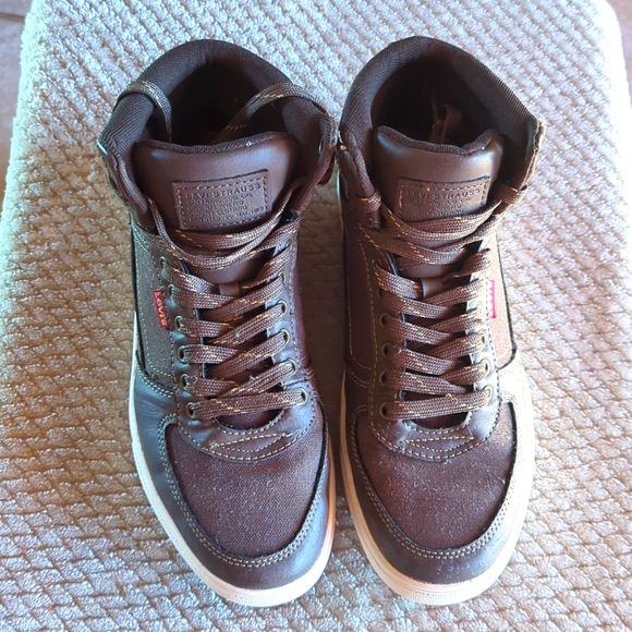 Brown high top Levi shoes - Picture 2 of 8